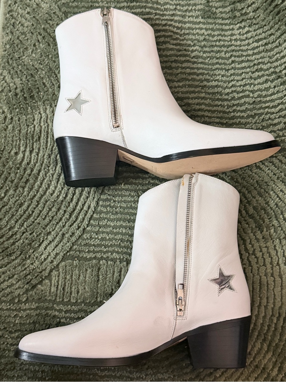 White Star Accent Women's Ankle Boots